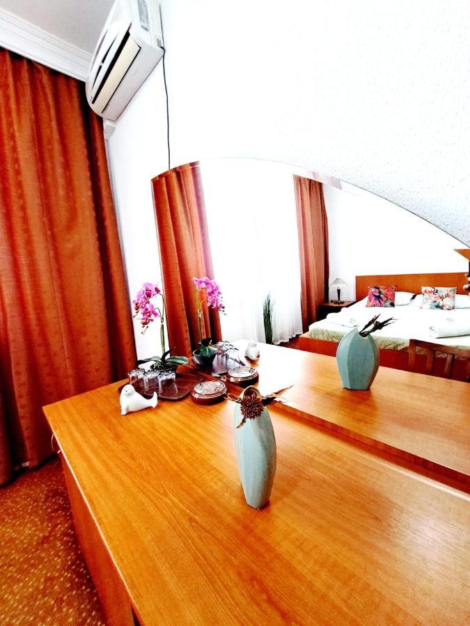 Complex Argo Hotel